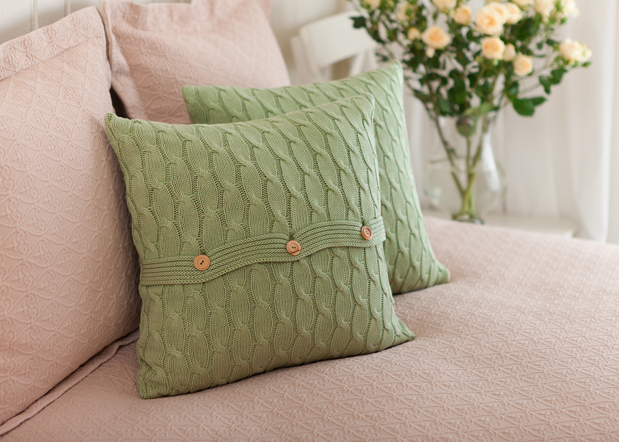 Подушка вязанная, подушка с пуговицами, декор для дома, зеленая наволочка