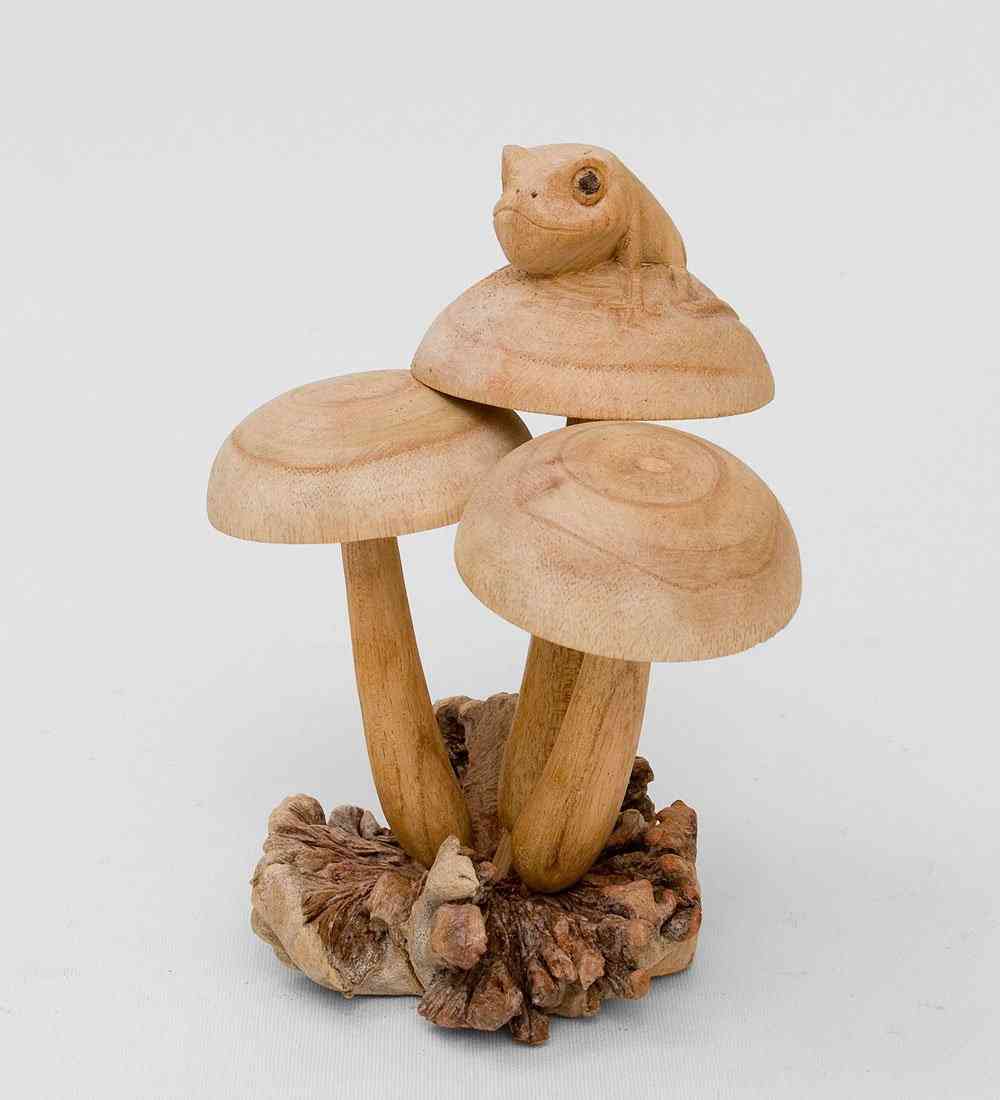 Статуэтка Лягушонок на грибах 16 см