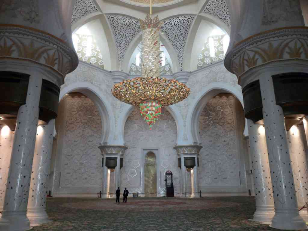 люстра faustig в мечети Абу-Даби