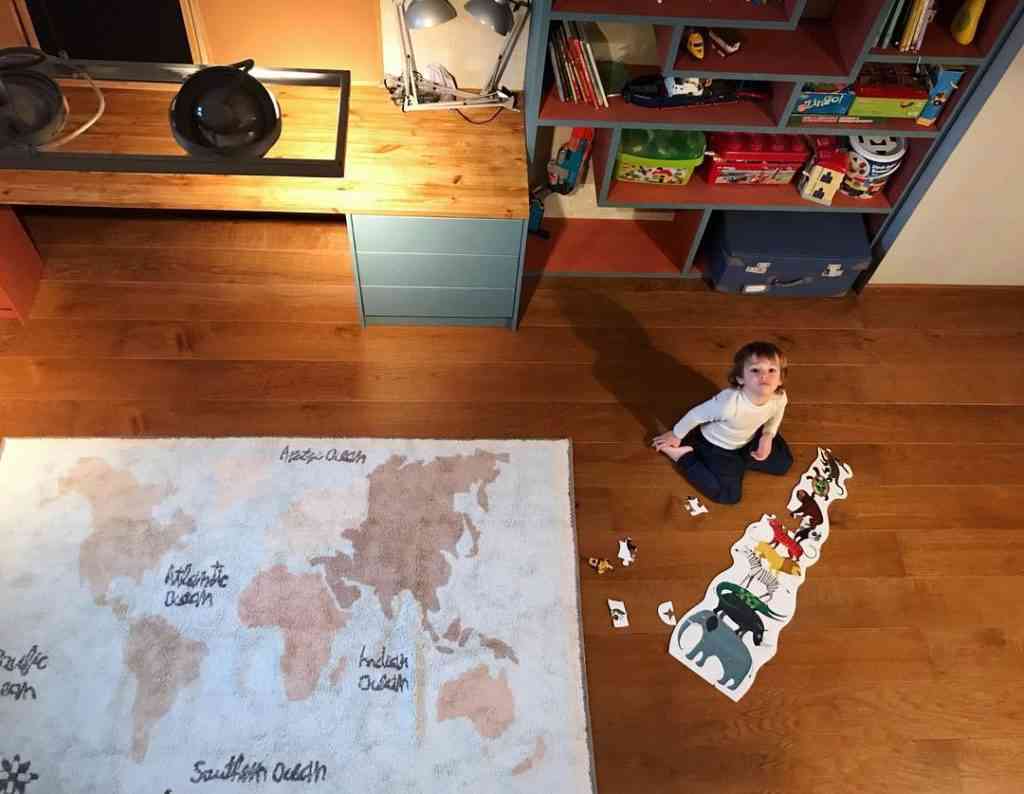 ковер винтажная карта мира