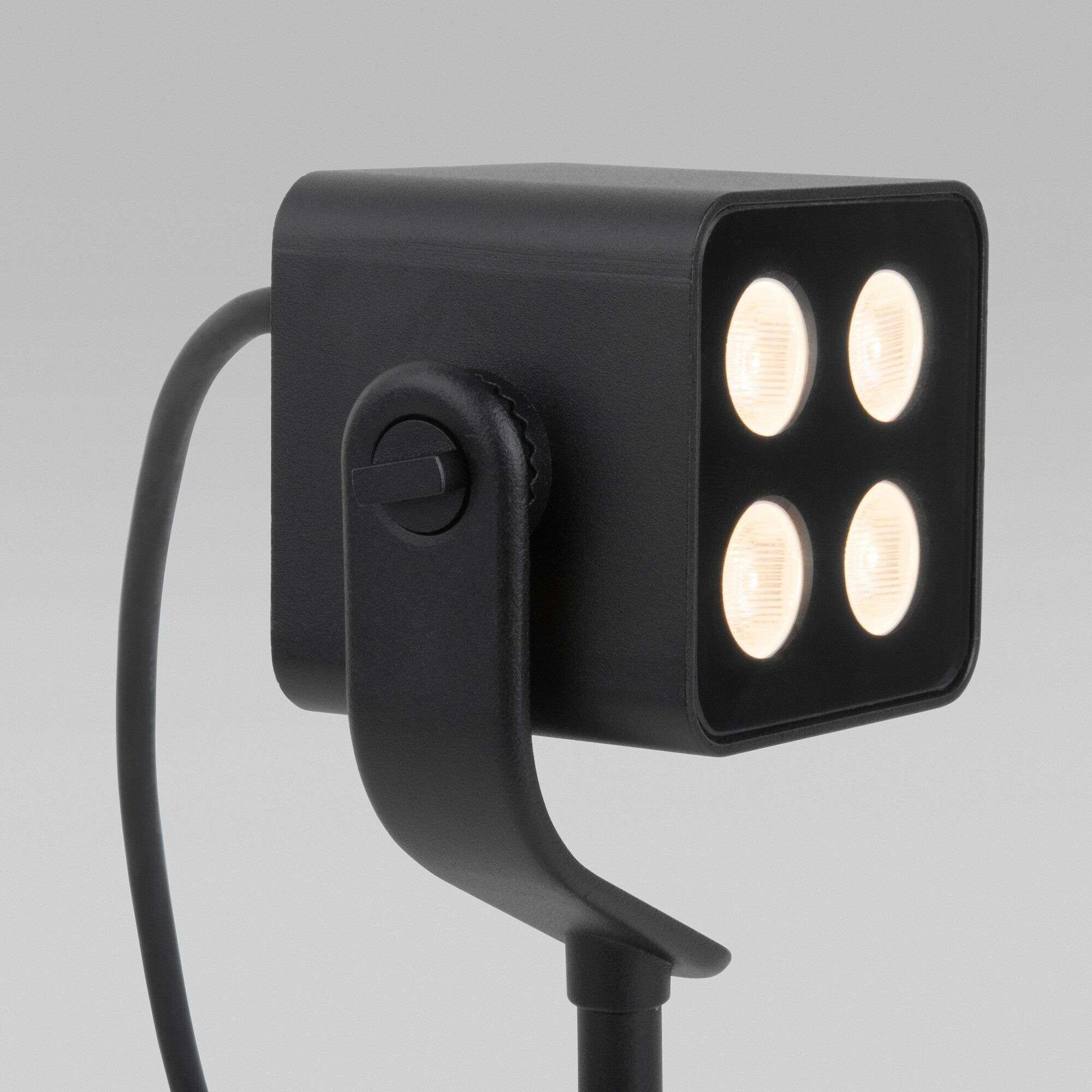 Уличный светодиодный светильник чёрный VAMVIDNEE VV466828 4