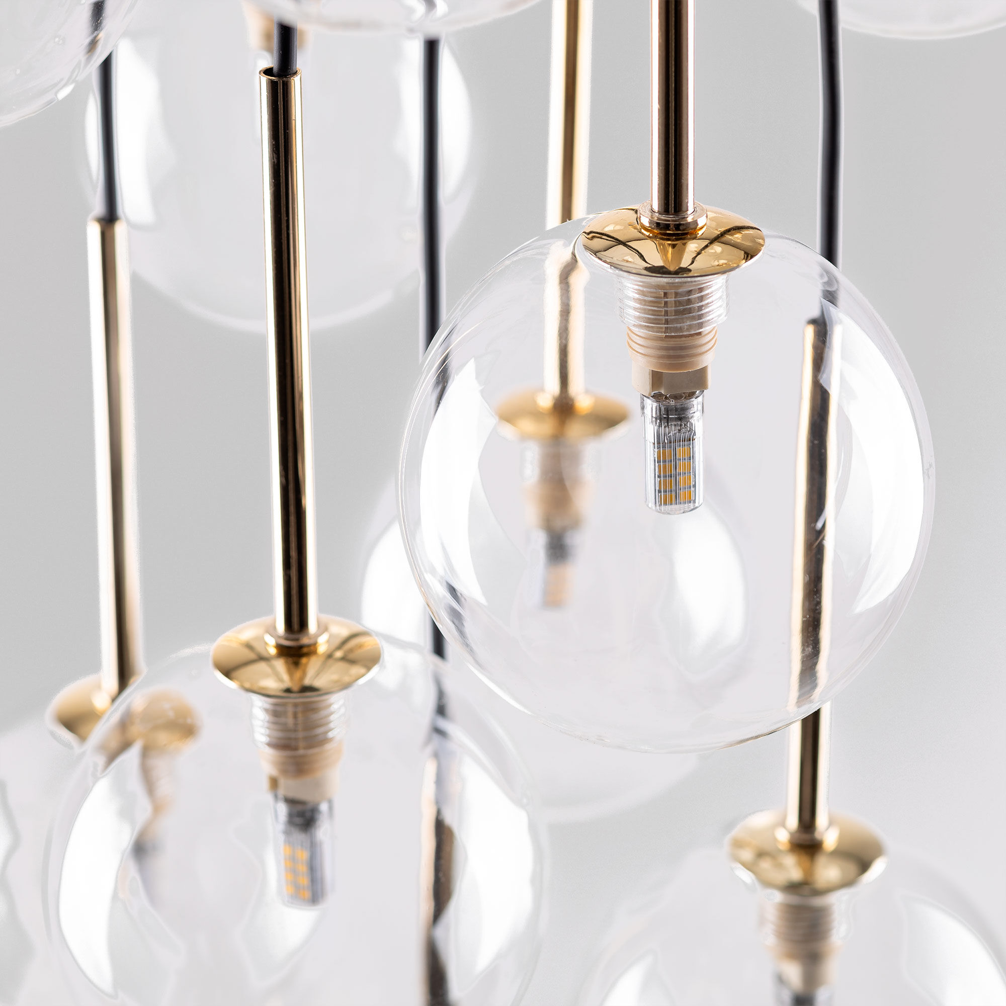 Подвесной светильник со стеклянными плафонами VAMVIDNEE VV1000139 4 Подвесной светильник со стеклянными плафонами VAMVIDNEE VV1000139 — изображение 4