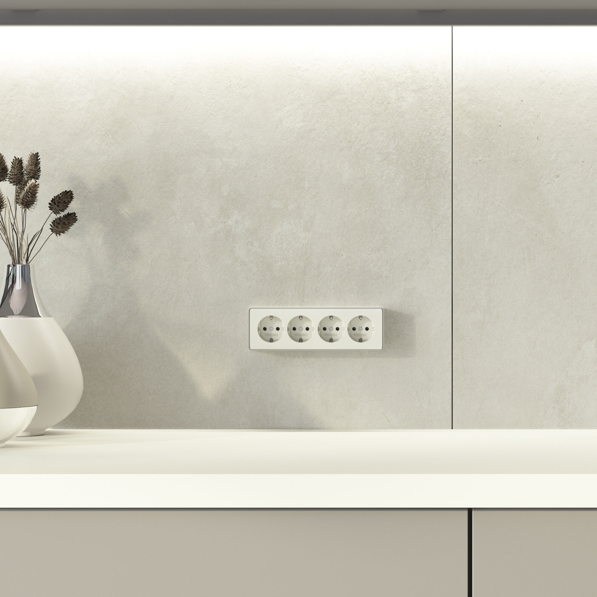 Розетка четверная с заземлением и шторками слоновая кость VAMVIDNEE VV981244 5 Розетка четверная с заземлением и шторками слоновая кость VAMVIDNEE VV981244 — изображение 5