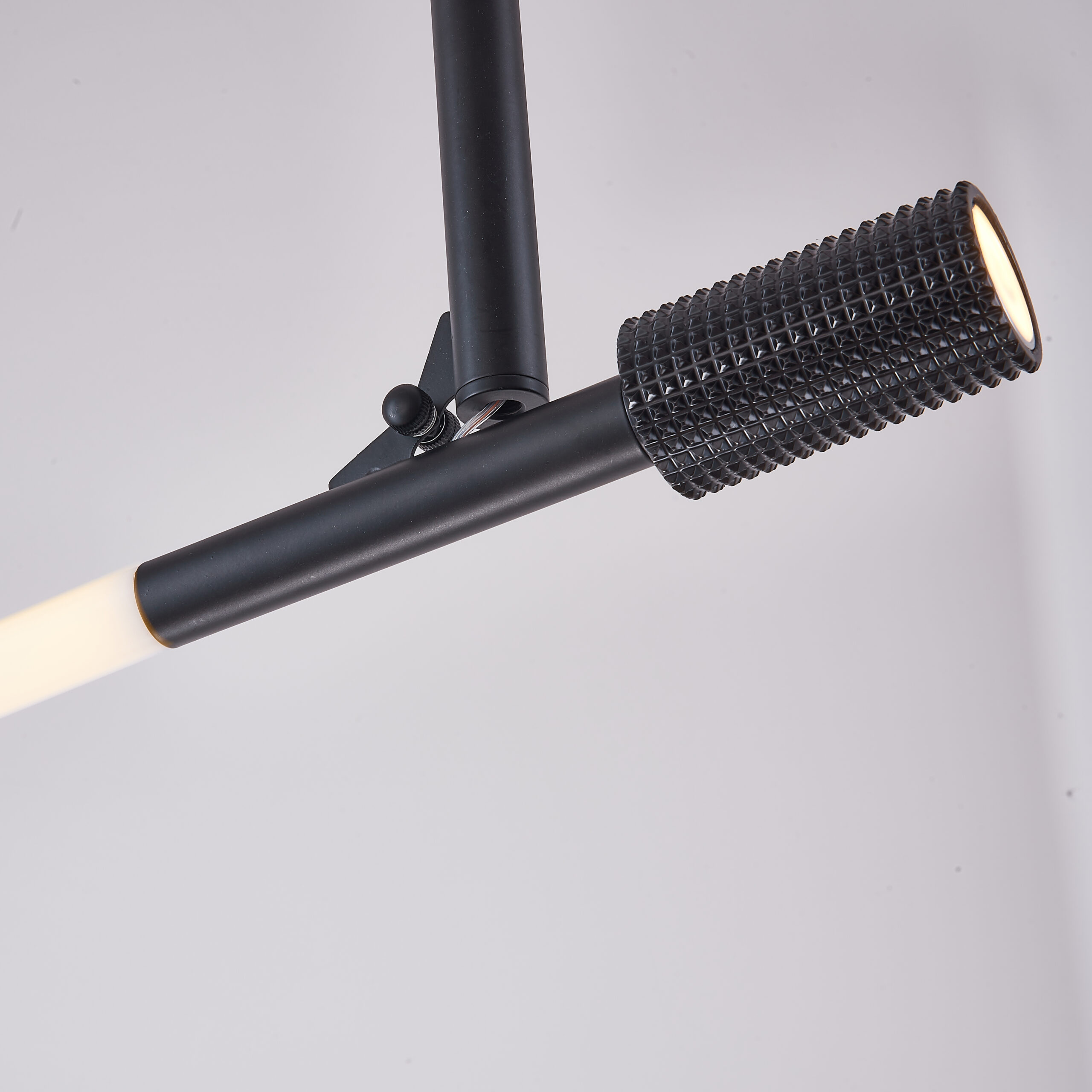 Точечный трехцветный светильник VAMVIDNEE VV982333 3 Точечный трехцветный светильник VAMVIDNEE VV982333 — изображение 3