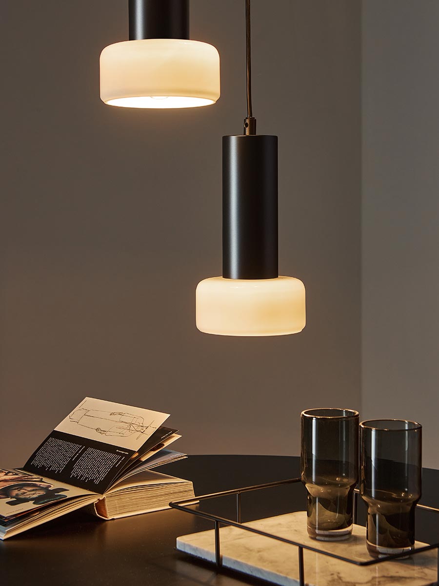 Светильник подвесной каскадный х см плафона белый/черный VAMVIDNEE VV1028749 7 Светильник подвесной каскадный х см плафона белый/черный VAMVIDNEE VV1028749 — изображение 7