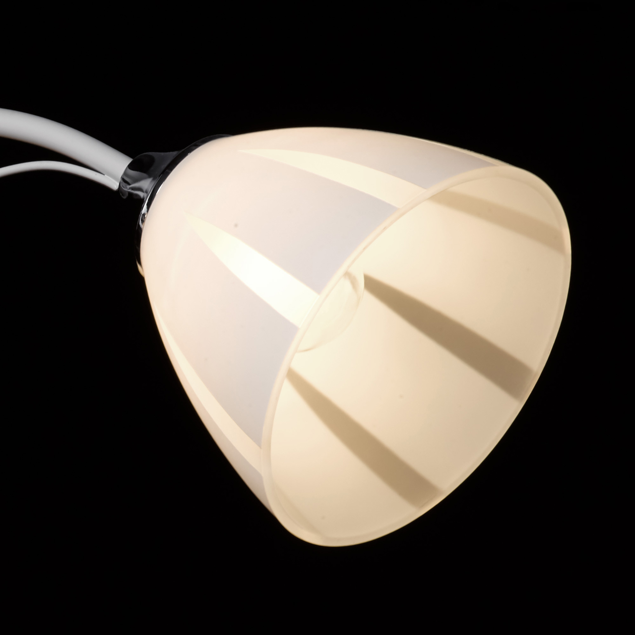 Люстра потолочная VAMVIDNEE VV565404 4 Люстра потолочная VAMVIDNEE VV565404 — изображение 4