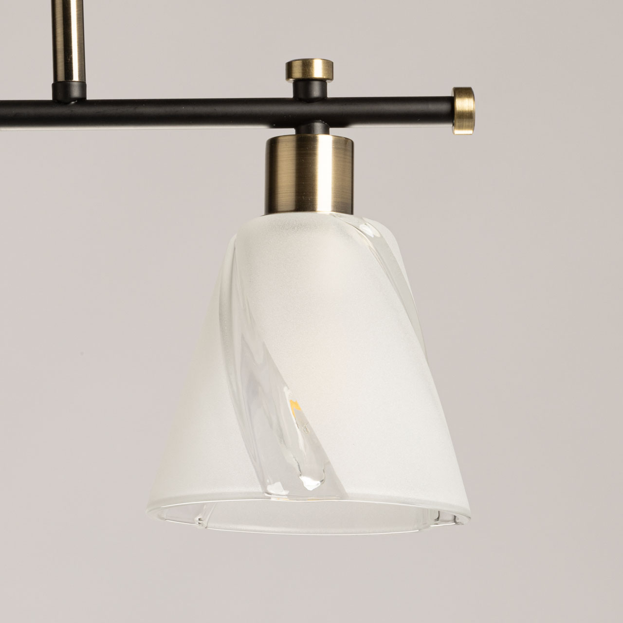 Люстра VAMVIDNEE VV1039433 4 Люстра VAMVIDNEE VV1039433 — изображение 4